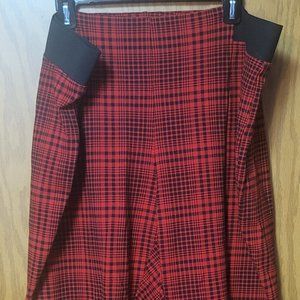 Terra & Sky Women's Red & Black Plaid Pants